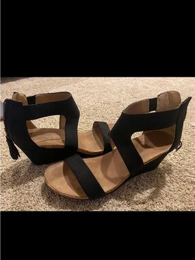 Women’s Black Wedge Sandals with Back Zip